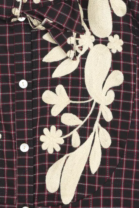 Blusa Lazo Bordada