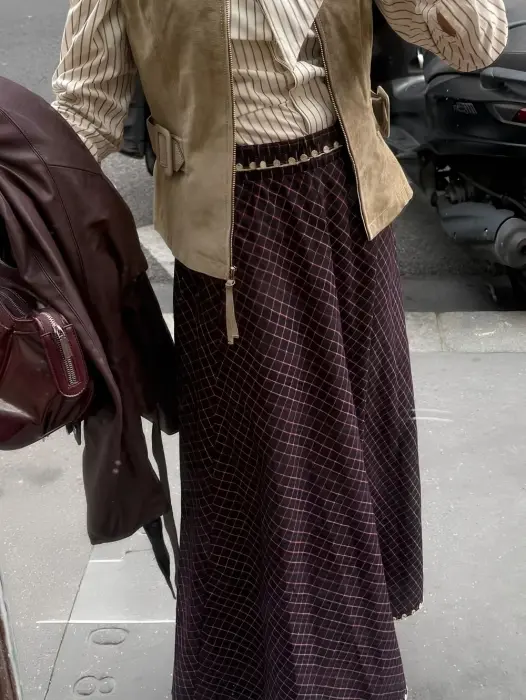 Falda Bordada