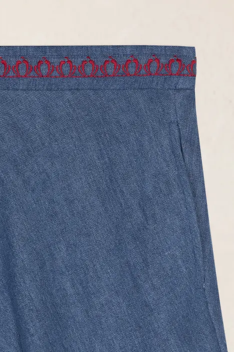 Falda Denim Bordada