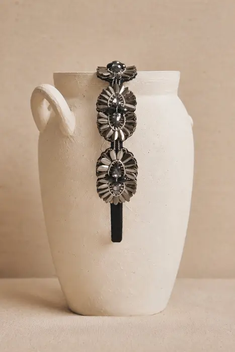 Diadema con Girasoles Azabache