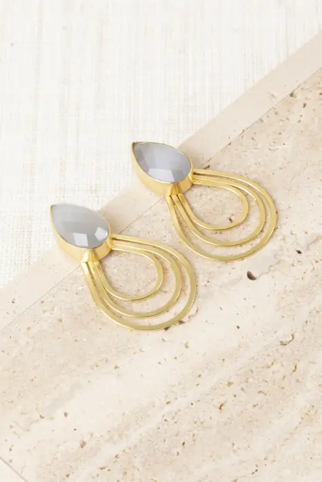 Pendiente triple gota piedra natural