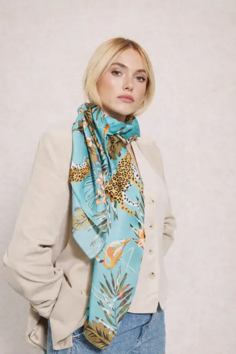 Pañuelo estampado tigres