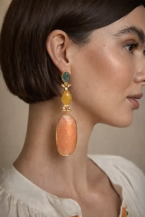 Pendientes largos triple piedra