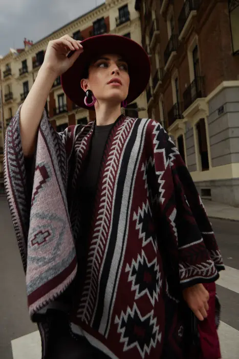 Poncho Zig Zag