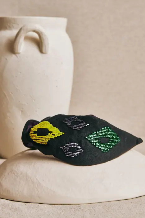 Diadema bordado resinas