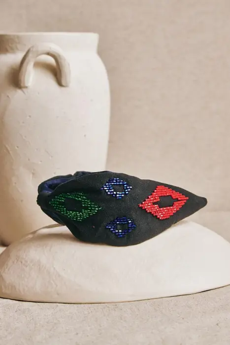 Diadema bordado resinas