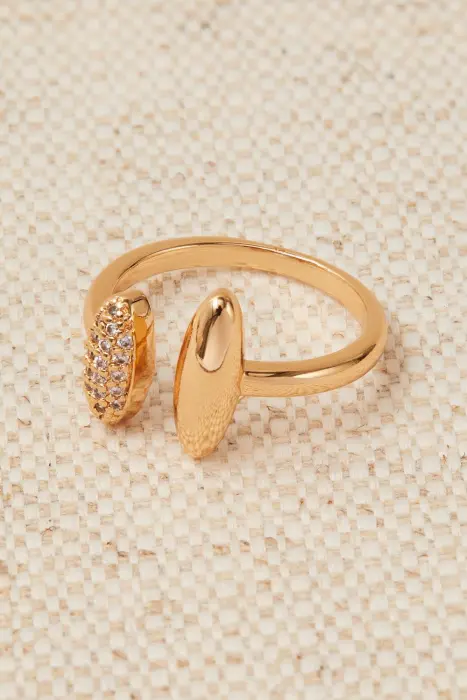 Anillo fino remate pieza cristales