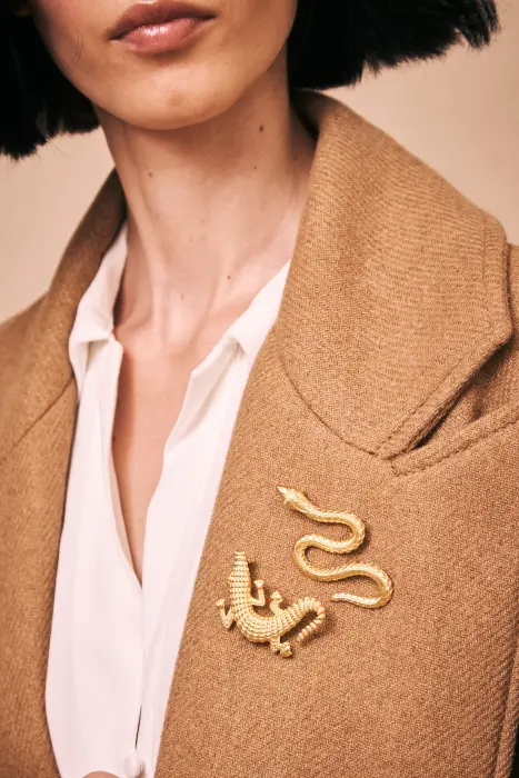 Broche cocodrilo