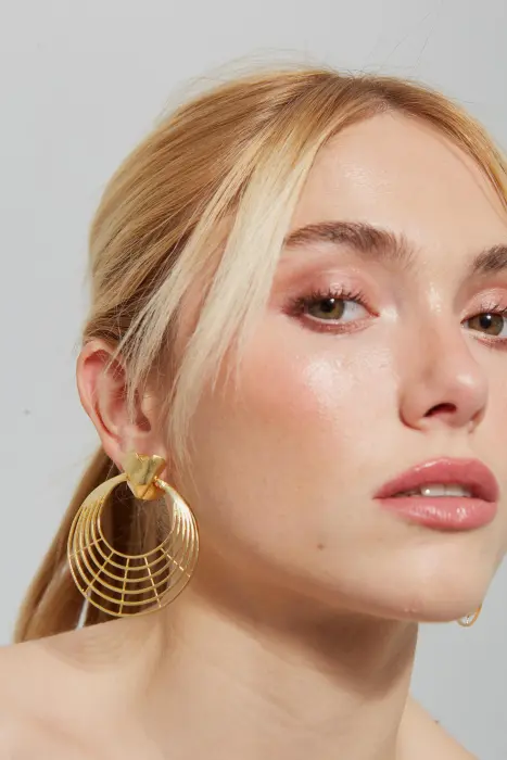 Pendiente aro labrado