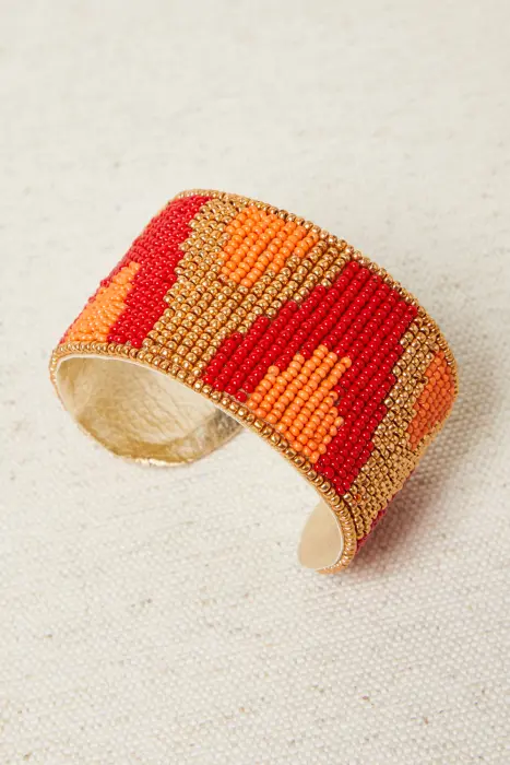 Pulsera brazalete bordado resinas