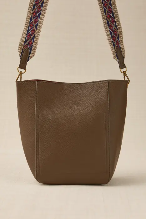 Bolso Cubo Asa Tejida