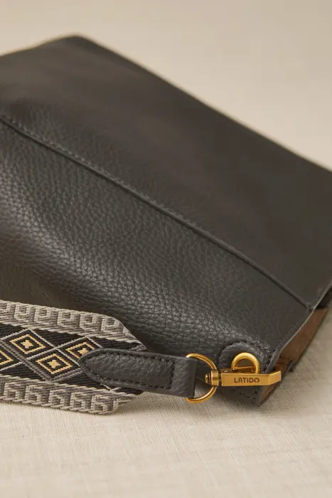 Bolso Cubo Asa Tejida