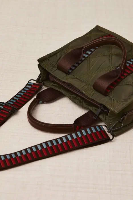 Bolso Tote Acolchado Tecno