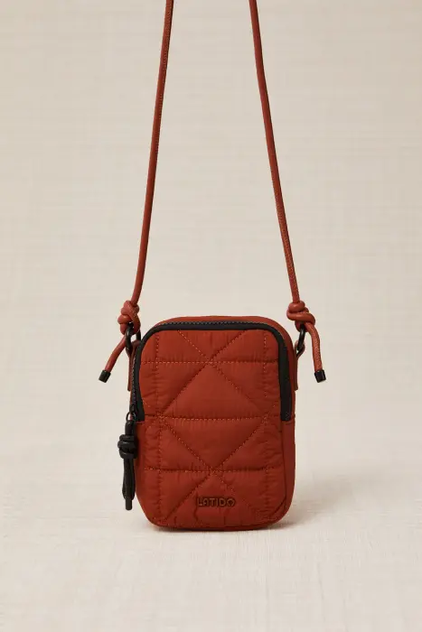 Bolso Mini Acolchado Tejido Tecno