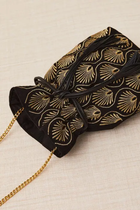 Bolso Saca de Terciopelo Bordado