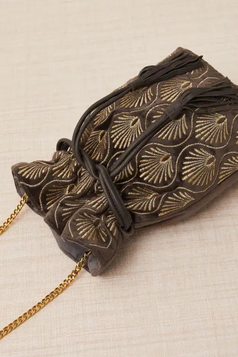 Bolso Saca de Terciopelo Bordado