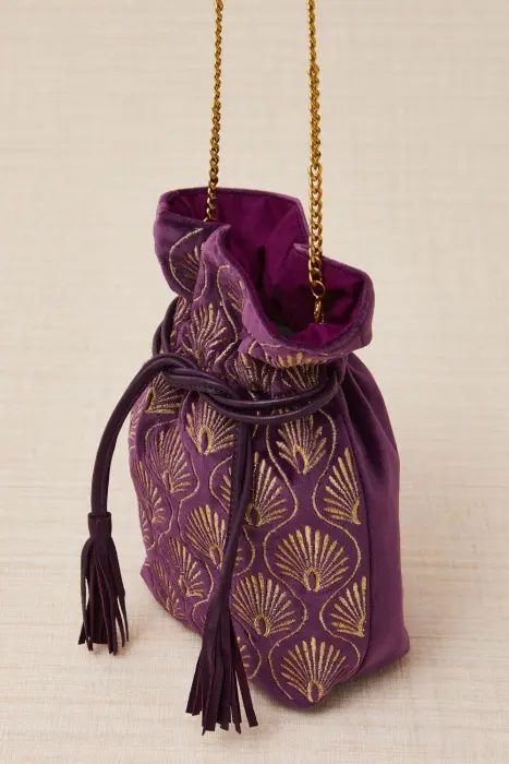 Bolso Saca de Terciopelo Bordado