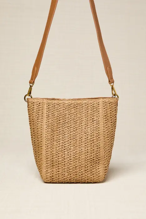 Bolso shopper de rafia trenzada