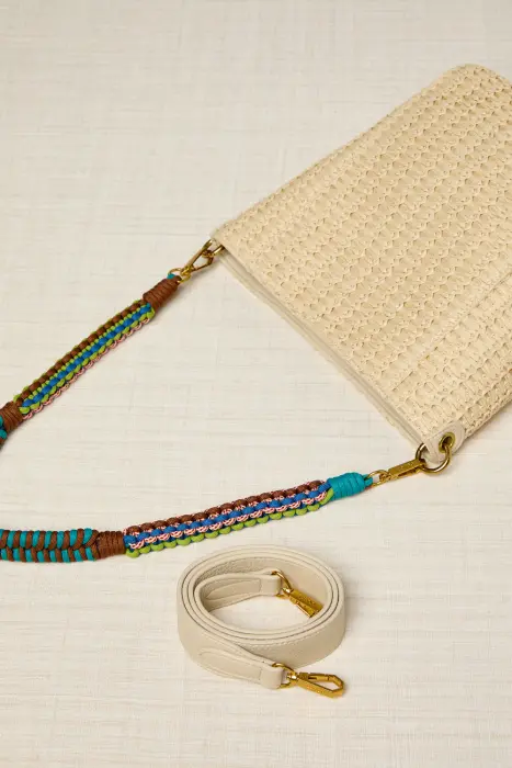 Bolso shopper de rafia trenzada