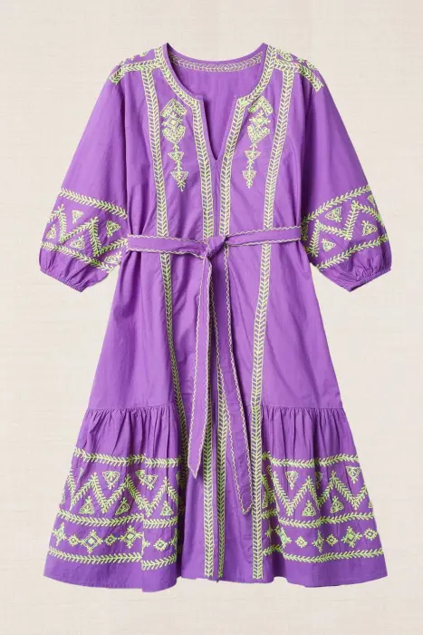Vestido Bordado Violeta