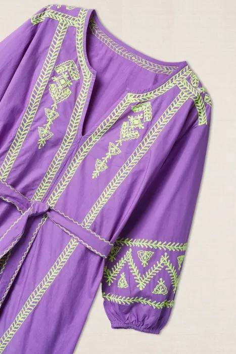 Vestido Bordado Violeta