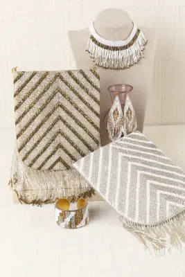 Bolso vestir flecos