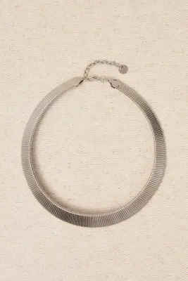 Collar corto malla metalizada