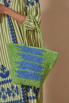 Bolso de rafia