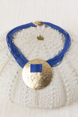 Collar Cordón y Medallón