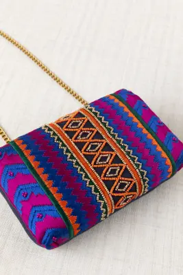 Bolso Clutch Bordado