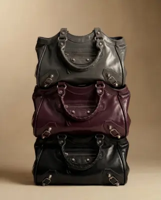 Bolso City con Tachuelas