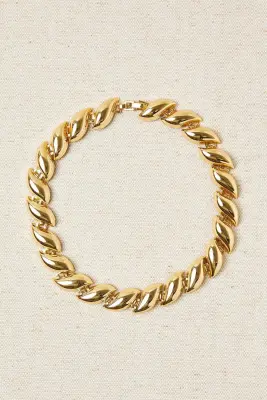 Collar corto dorado trenzado