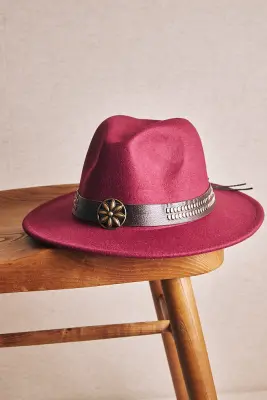 Sombrero Cinta Piel y Tachuelas